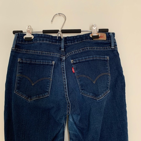 Levi’s - Picture 1 of 3